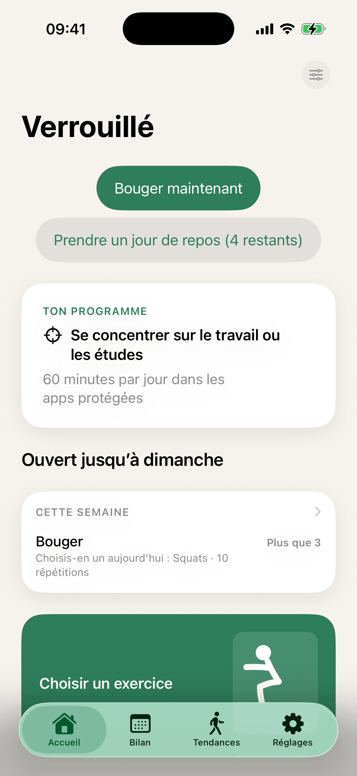 L’écran d’accueil de MoveFirst : un grand titre Verrouillé, un bouton Bouger maintenant avec en dessous Prendre un jour de repos (4 restants), une carte intitulée TON PROGRAMME, puis Ouvert jusqu’à dimanche et une carte de la semaine indiquant Bouger, Choisis-en un aujourd’hui : Squats · 10 répétitions.